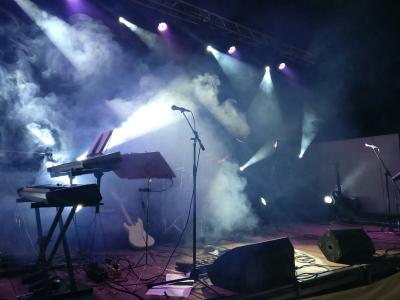 Live-2j